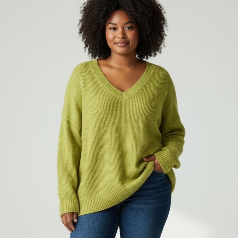 Echo Verde V-Neck Chartreuse Sweater